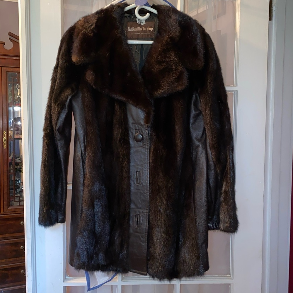 Real brown Mink Jacket made by Northwestern Fur Shop size L